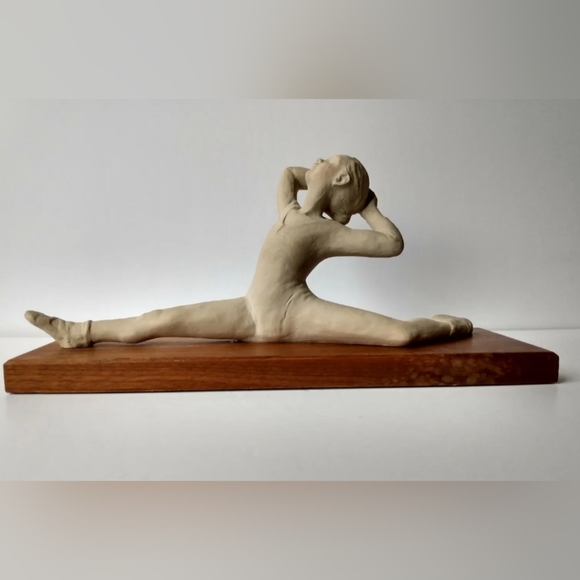 Vintage 70s Austin Productions Ballet Girl Statue Ceramic figurine 1978 dance - Picture 4 of 11